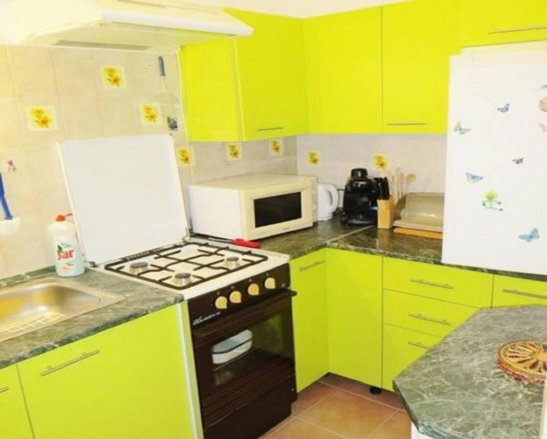 Sziszi nyaralóház Balatonszarszo Esterno foto